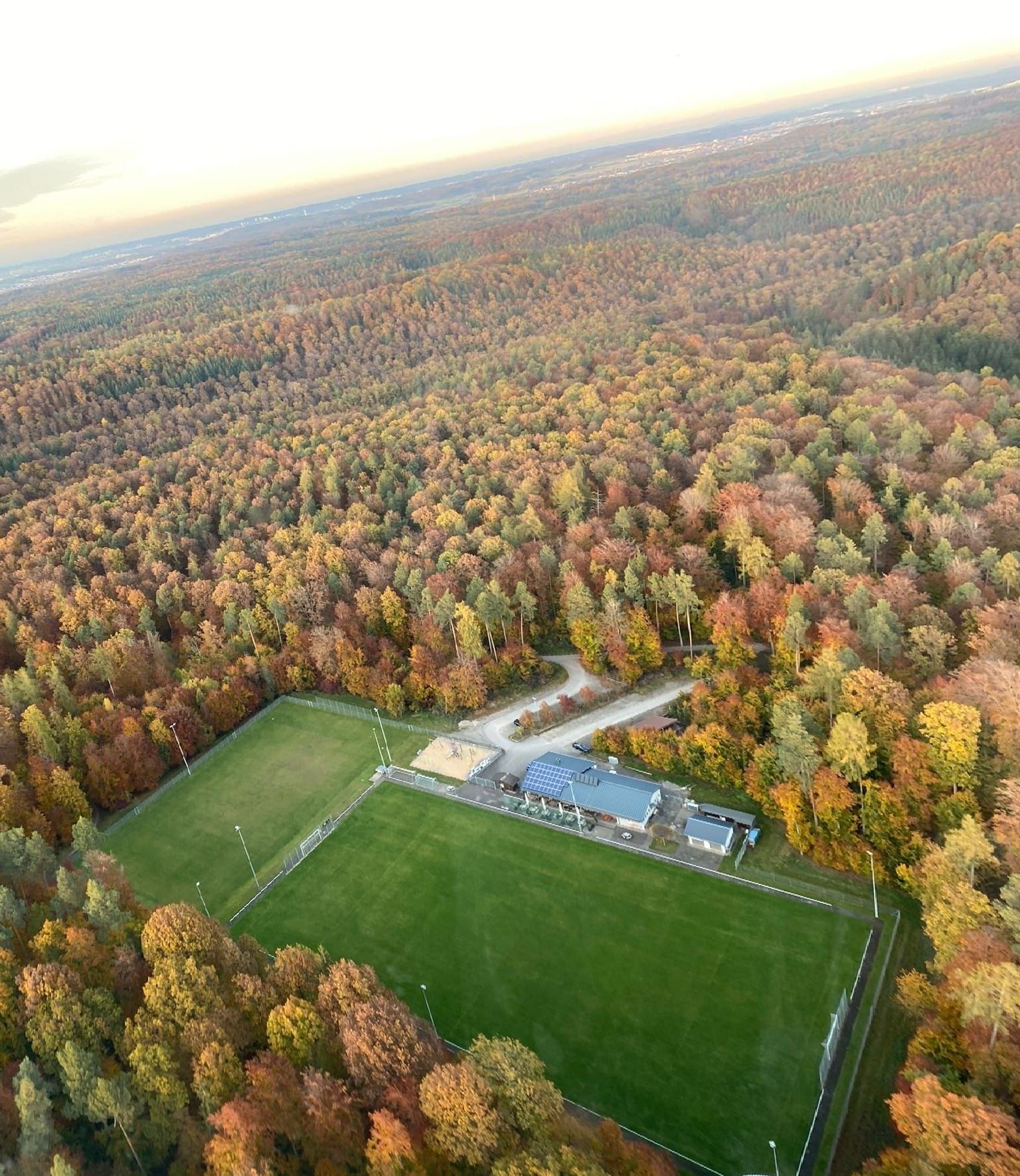 Gelände und Umgebung